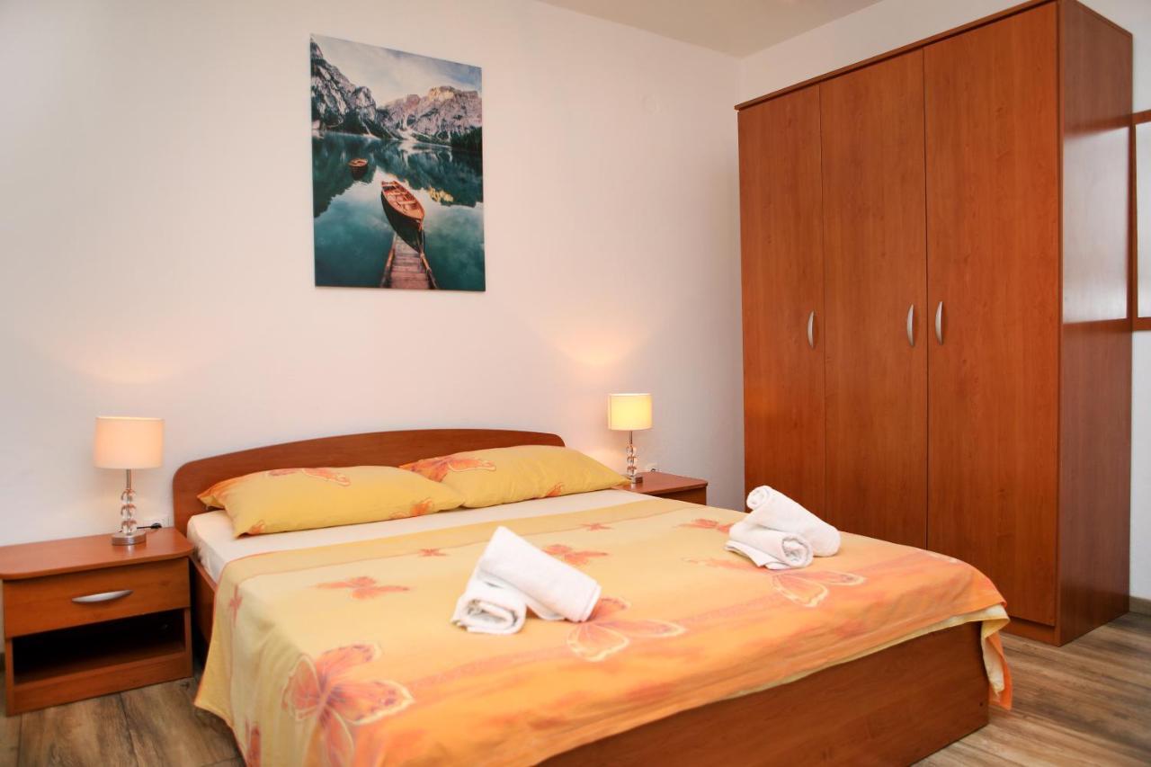 Apartman Gilan Сегет Враница Екстериор снимка