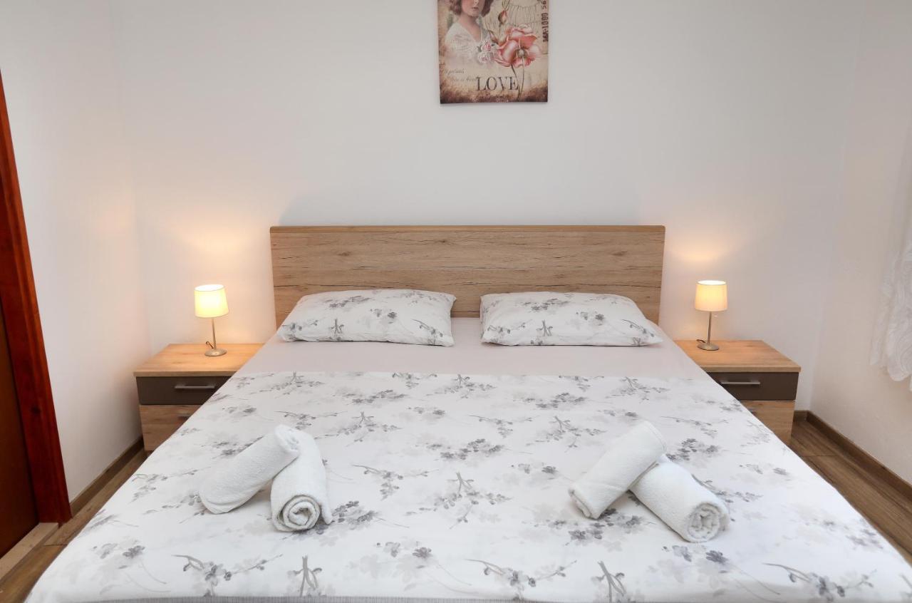 Apartman Gilan Сегет Враница Екстериор снимка